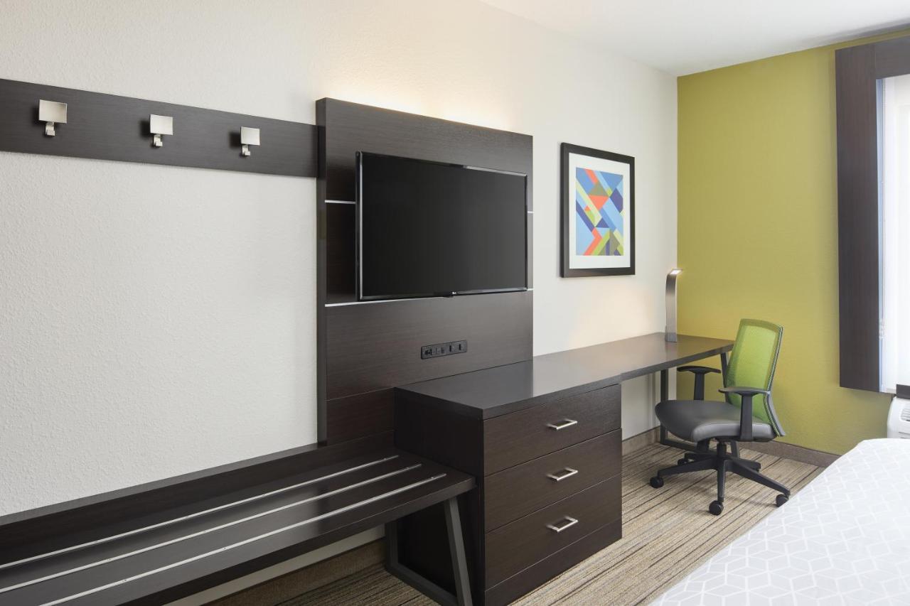 Holiday Inn Express Hotel & Suites Port Richey By Ihg Екстериор снимка