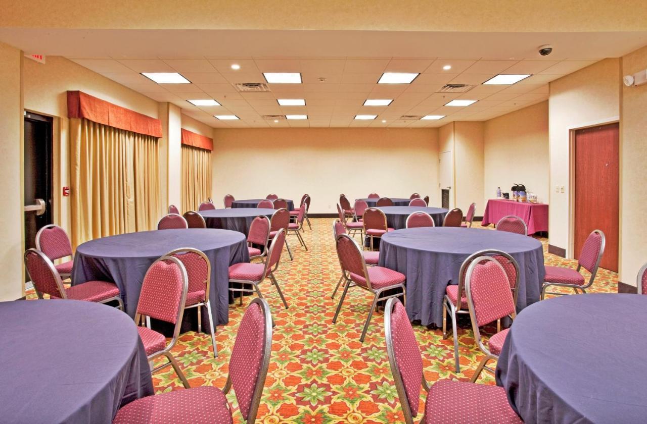 Holiday Inn Express Hotel & Suites Port Richey By Ihg Екстериор снимка