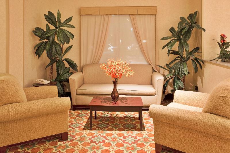 Holiday Inn Express Hotel & Suites Port Richey By Ihg Екстериор снимка